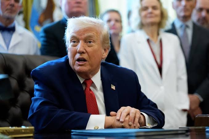 trump tees it up with hall of fame